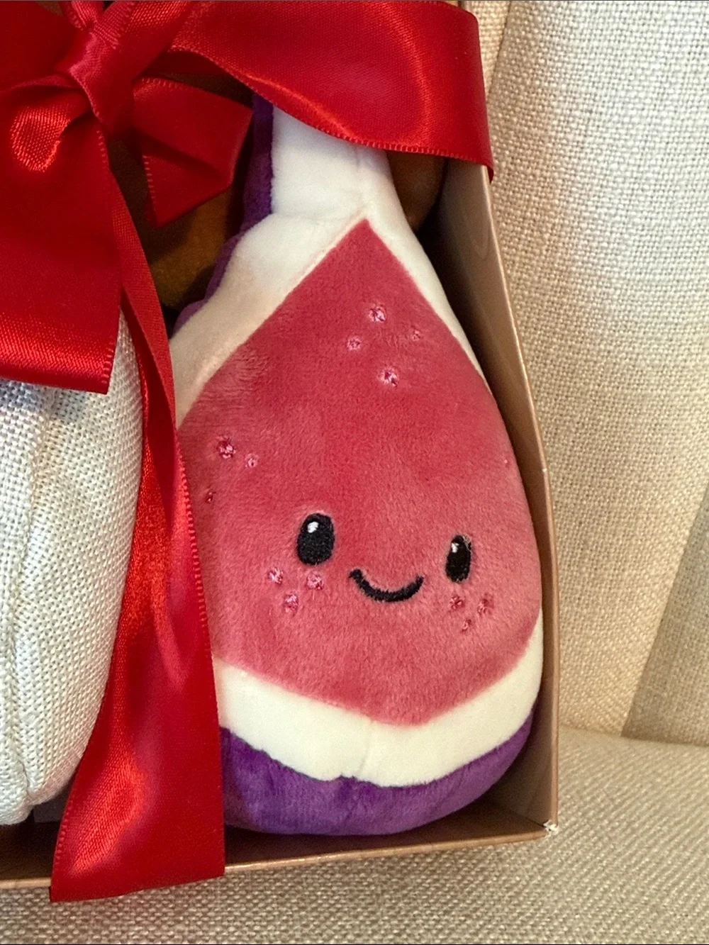 NEW Giggle Scape plush age 1+ Charcuterie food HONEY peta CHEESE fig KAWAII toy